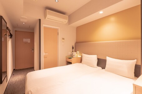 E Hotel Higashi Shinjuku - Image 73