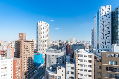 E Hotel Higashi Shinjuku - Image 10