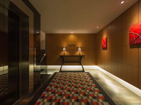 E Hotel Higashi Shinjuku - Image 23