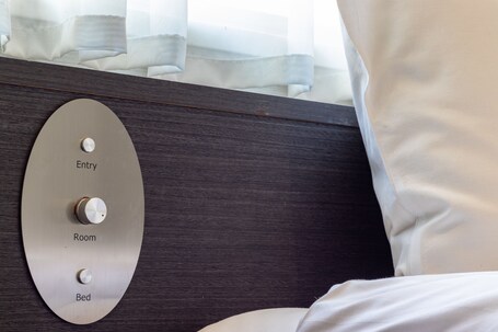 E Hotel Higashi Shinjuku - Image 60