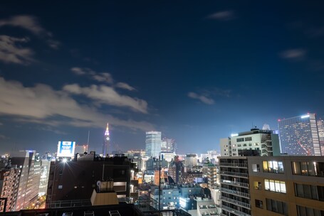 E Hotel Higashi Shinjuku - Image 33