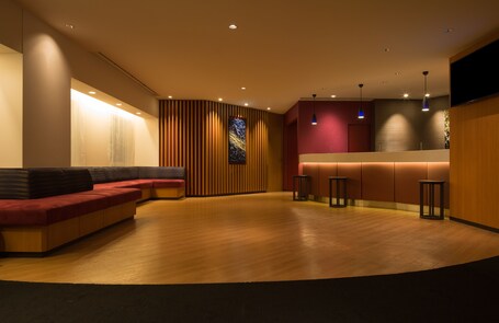 E Hotel Higashi Shinjuku - Image 12