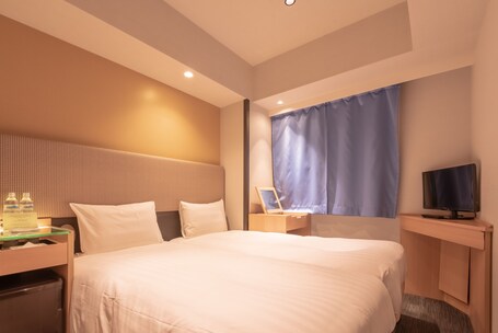 E Hotel Higashi Shinjuku - Image 43