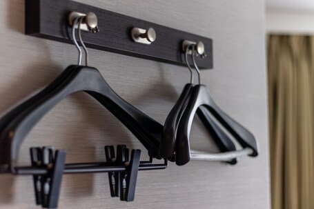 E Hotel Higashi Shinjuku - Image 61