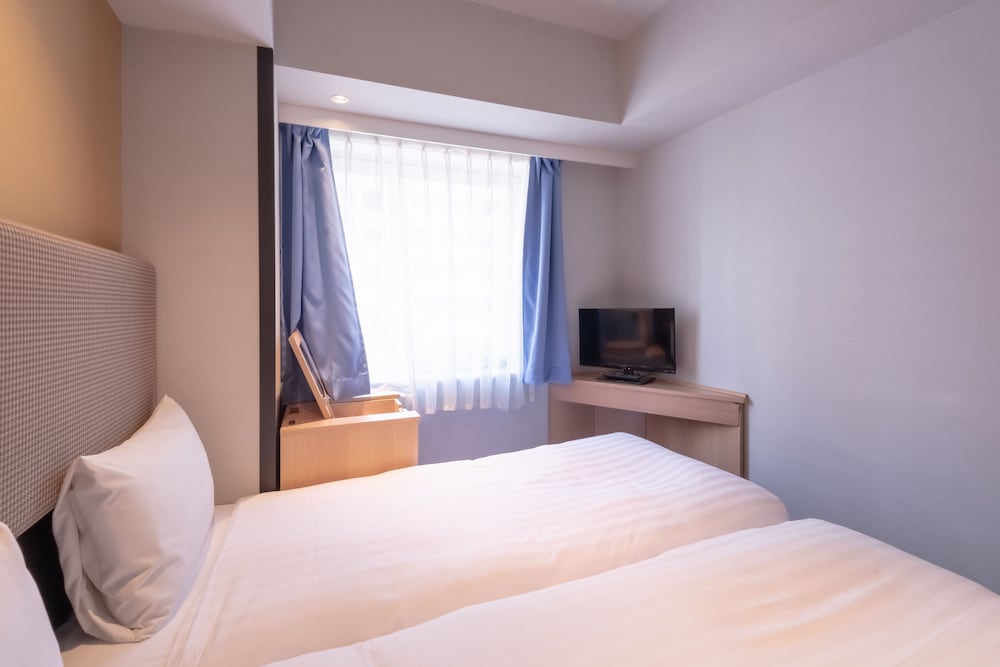 イーホテル東新宿 by null