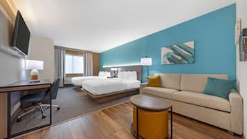 Premium bedding, in-room safe, desk, iron/ironing board