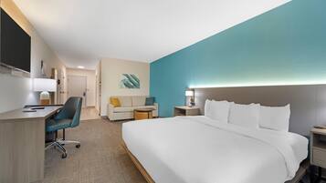 Kamar, 1 Tempat Tidur King dengan tempat tidur Sofa, akses difabel, Bebas Asap Rokok | Seprai premium, brankas, meja kerja, dan setrika/meja setrika