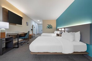 Suite, varias camas, con acceso para personas discapacitadas, para no fumadores | Ropa de cama de alta calidad y caja de seguridad en la habitación 