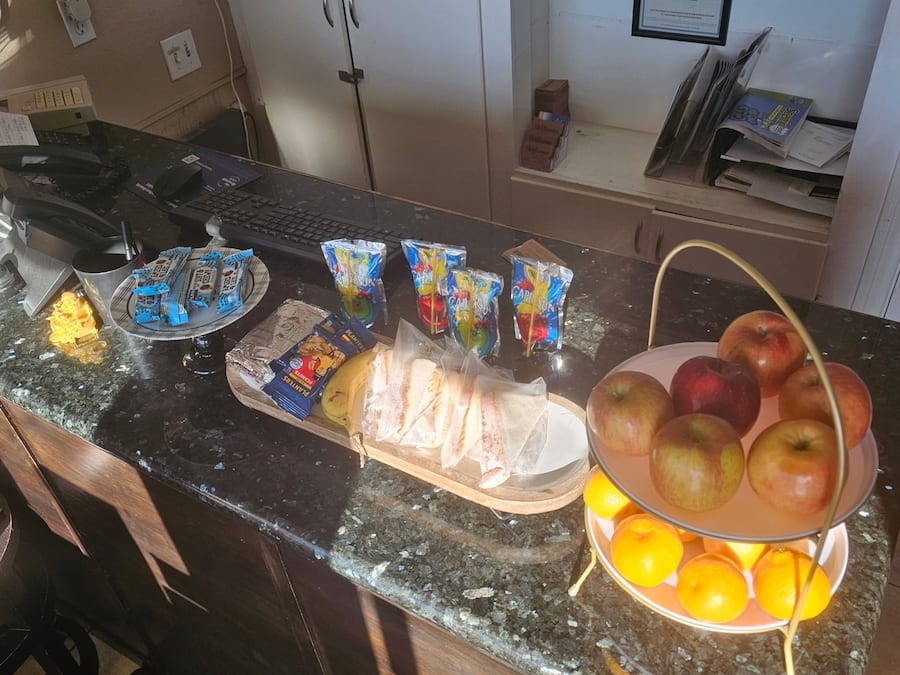 Se sirven desayunos y almuerzos