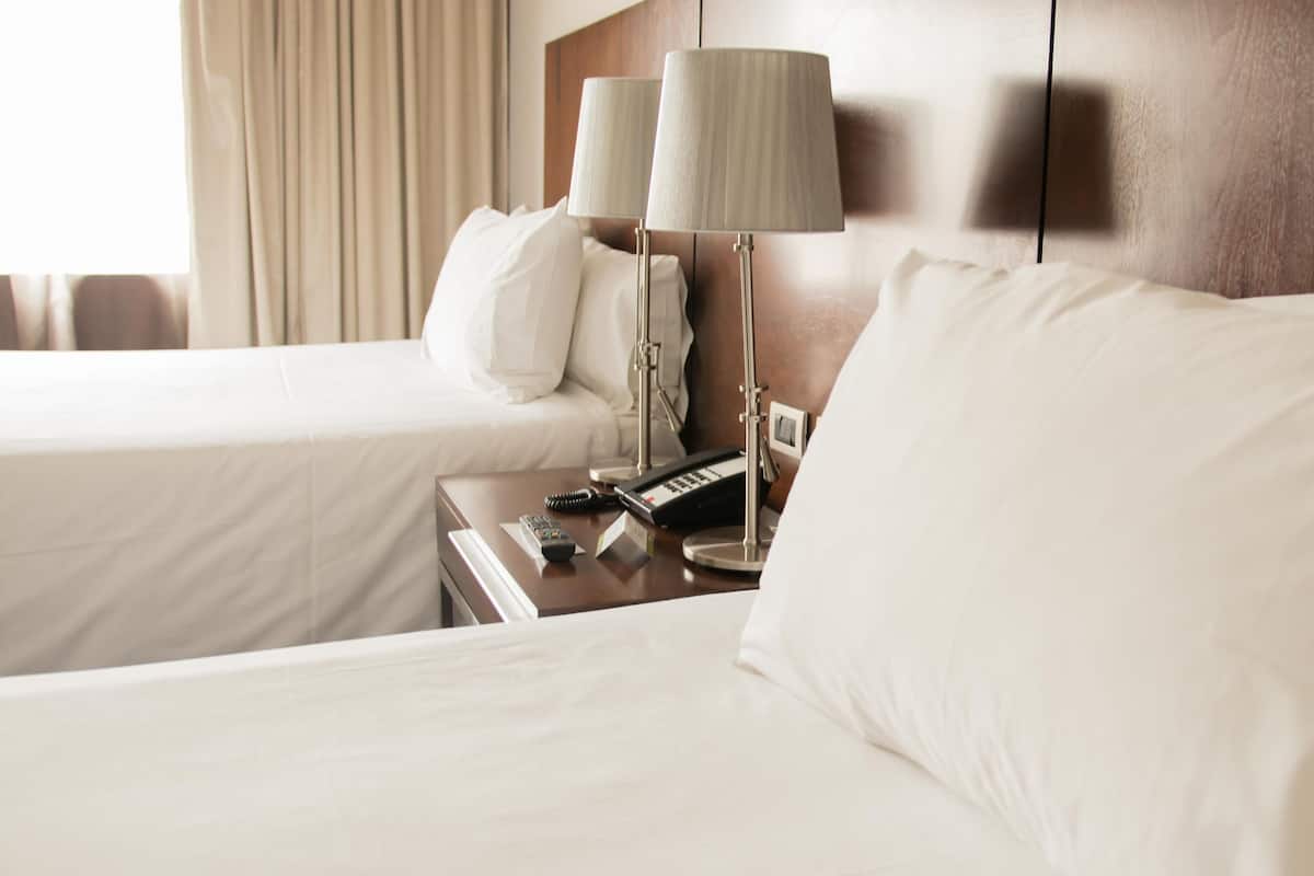 Hypo-allergenic bedding, in-room safe, desk, soundproofing