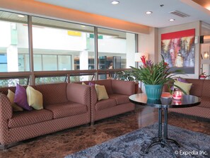 ロビー応接スペース