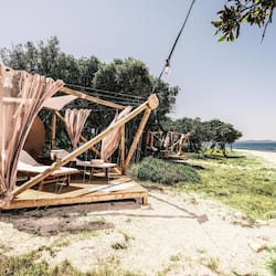 Private beach, sun-loungers, beach umbrellas, scuba diving