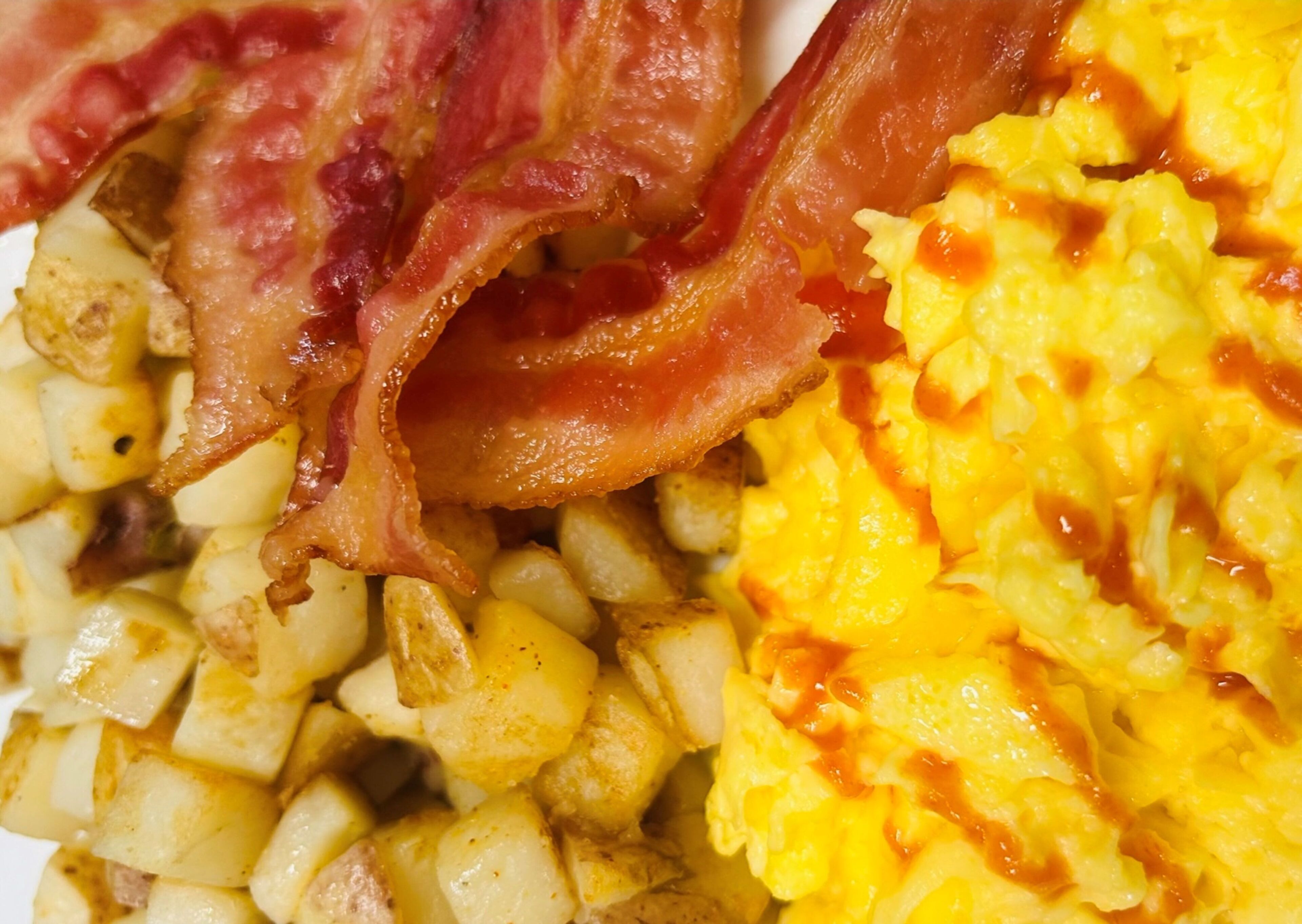 free daily full breakfast