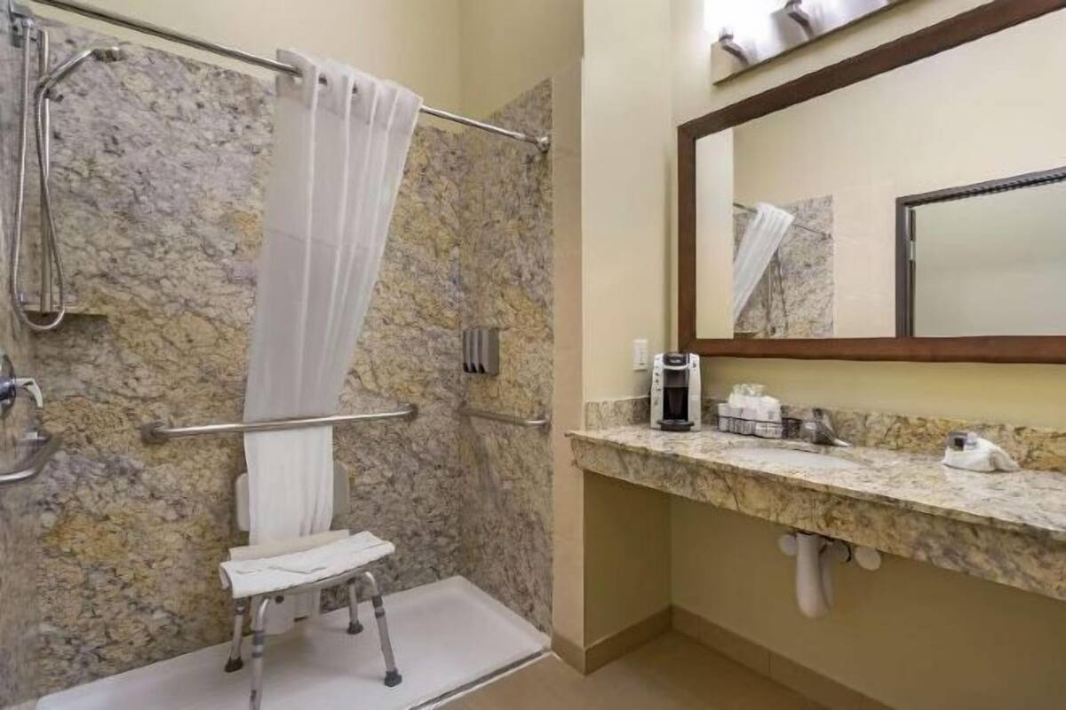 Baño | Amenidades de baño gratuitas, secadora de cabello, toallas, jabón