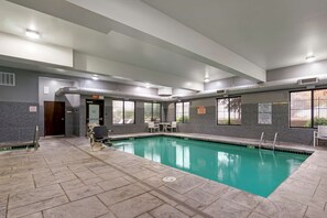 Indoor pool, open 7:00 AM to 10:00 PM, sun loungers - Best Western Plus Lacey Inn & Suites (Olympia)