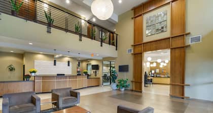Best Western Plus Lacey Inn & Suites