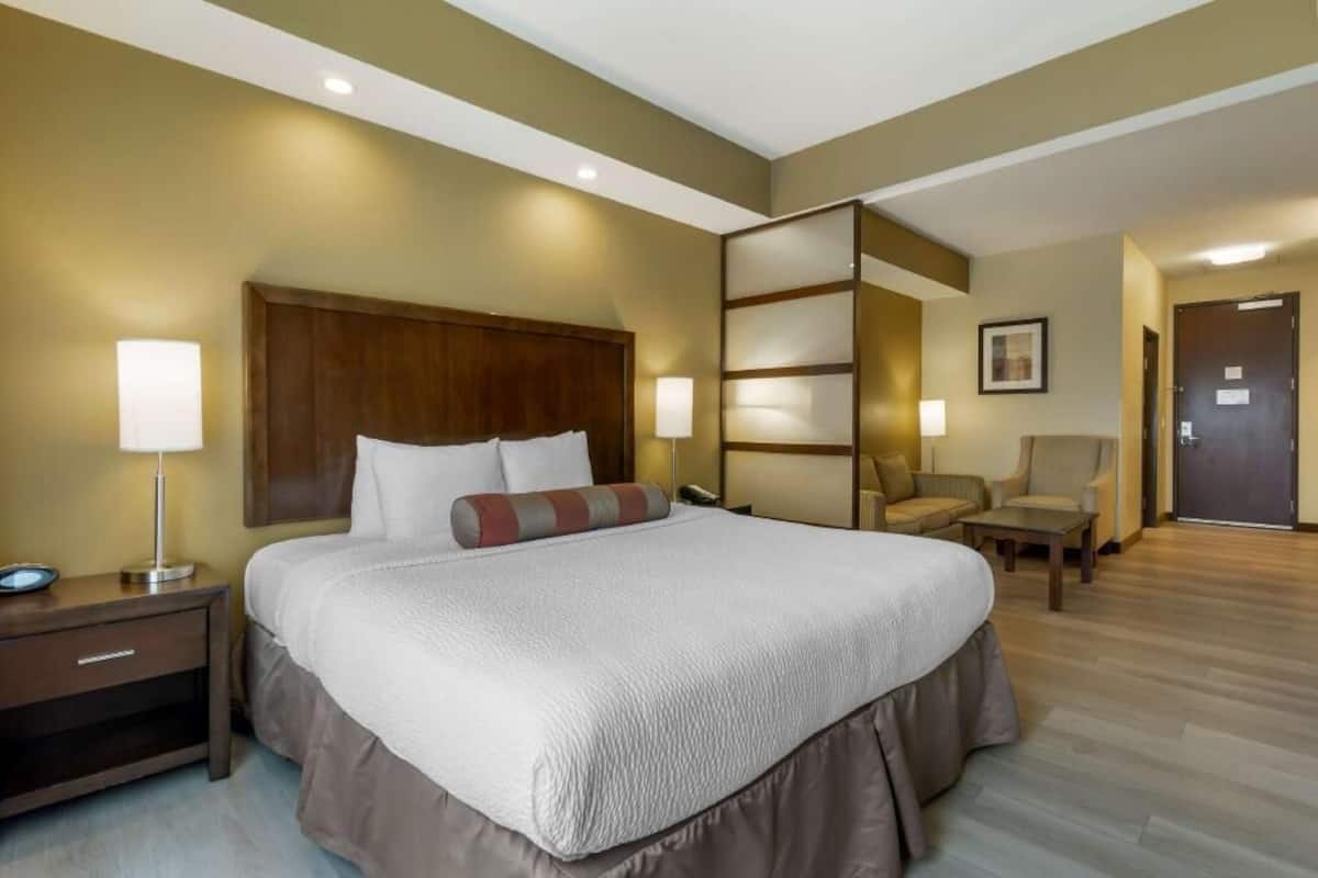 Surmatelas, coffres-forts dans les chambres, bureau