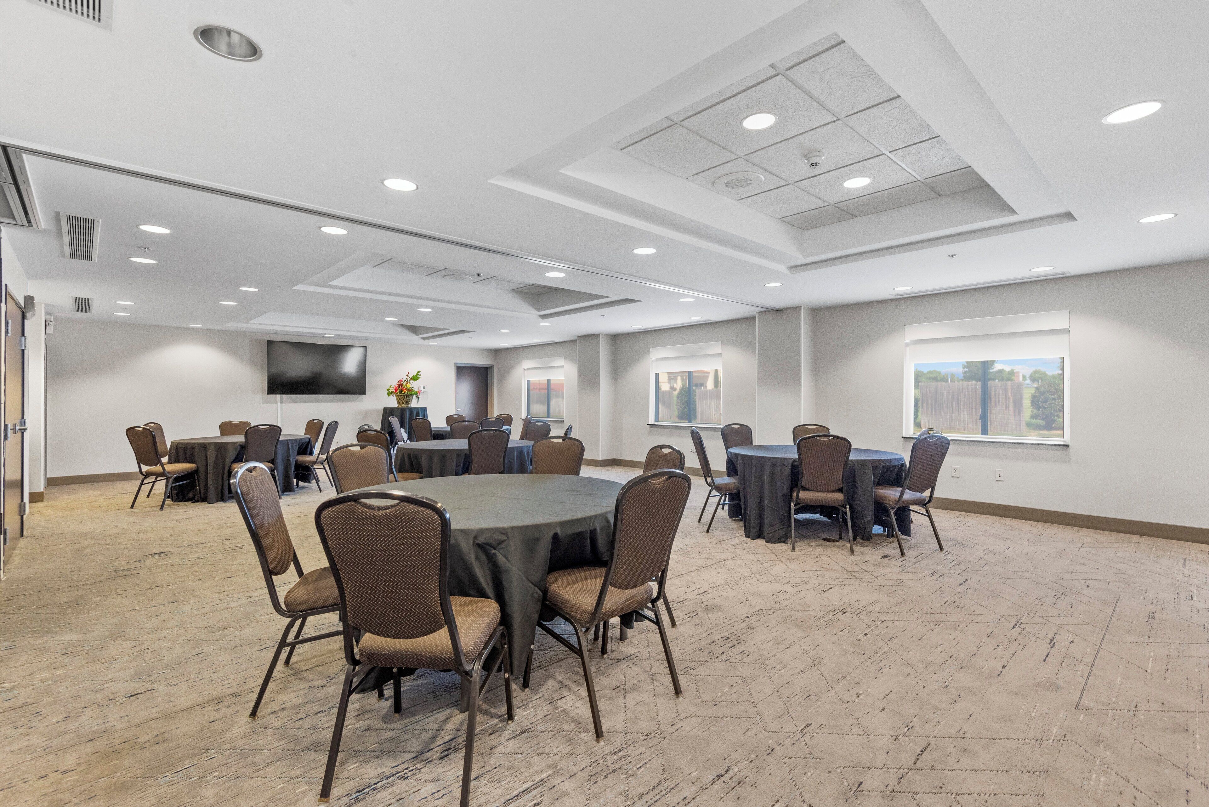 Photo - Holiday Inn Express Tulsa South Bixby by IHG