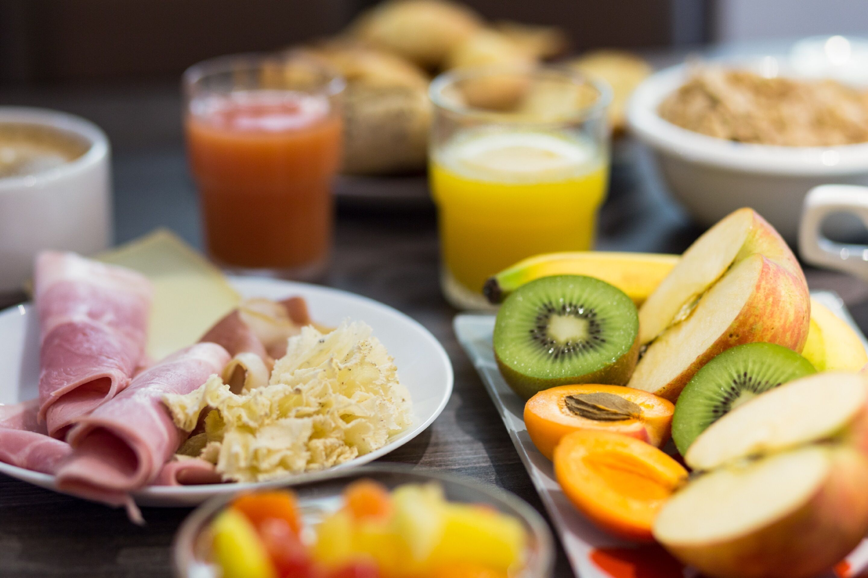daily buffet breakfast (eur 11 per person)