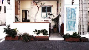 Unclassified image, 3 of 55, button - Sea Side Hotel (Tel Aviv)