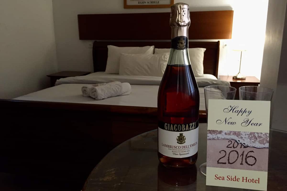 Select Comfort beds, in-room safe, iron/ironing board (on request)