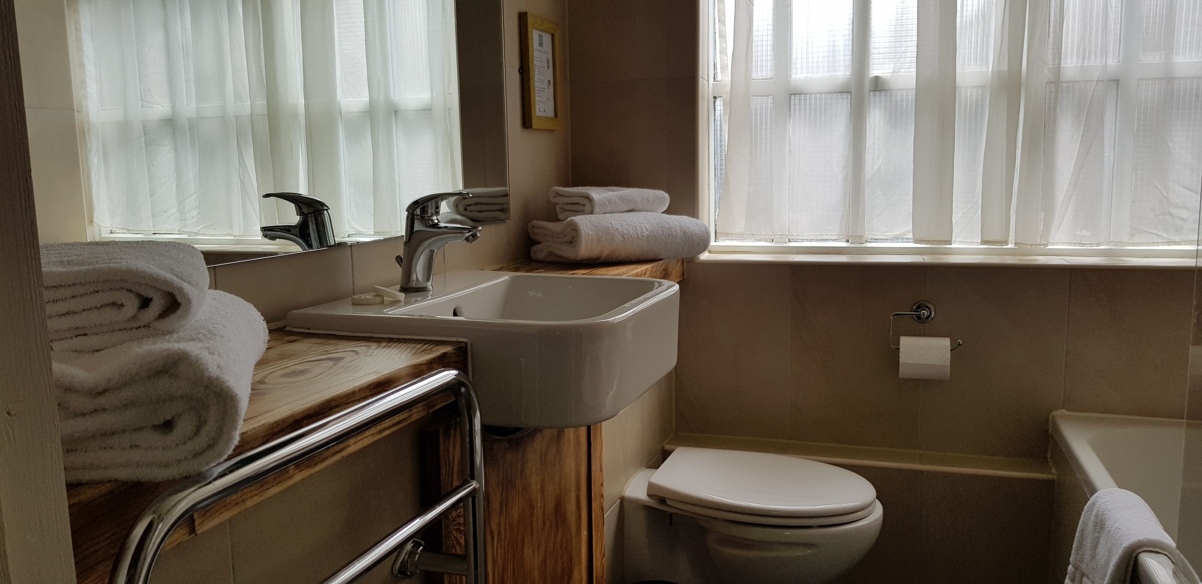 superior double room, ensuite | bathroom