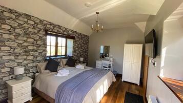 Triple Room, Ensuite (The Old Smithy)