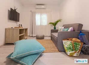 Family Room, 2 Bedrooms, Garden View | In-room safe, individually decorated, individually furnished