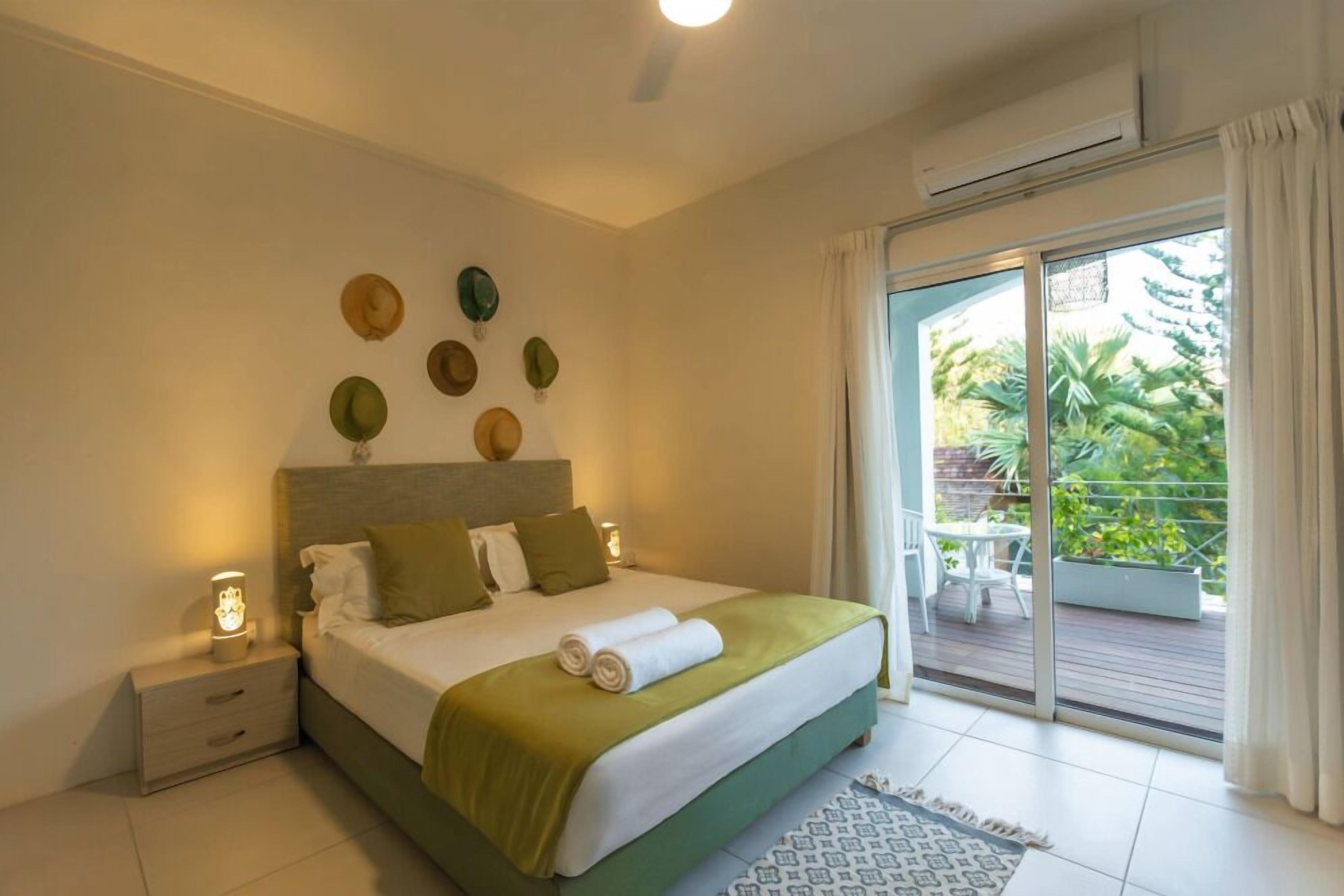 デラックス ダブルルーム | セーフティボックス (室内)、客室ごとに異なる装飾、客室ごとに異なるインテリア、遮光カーテン