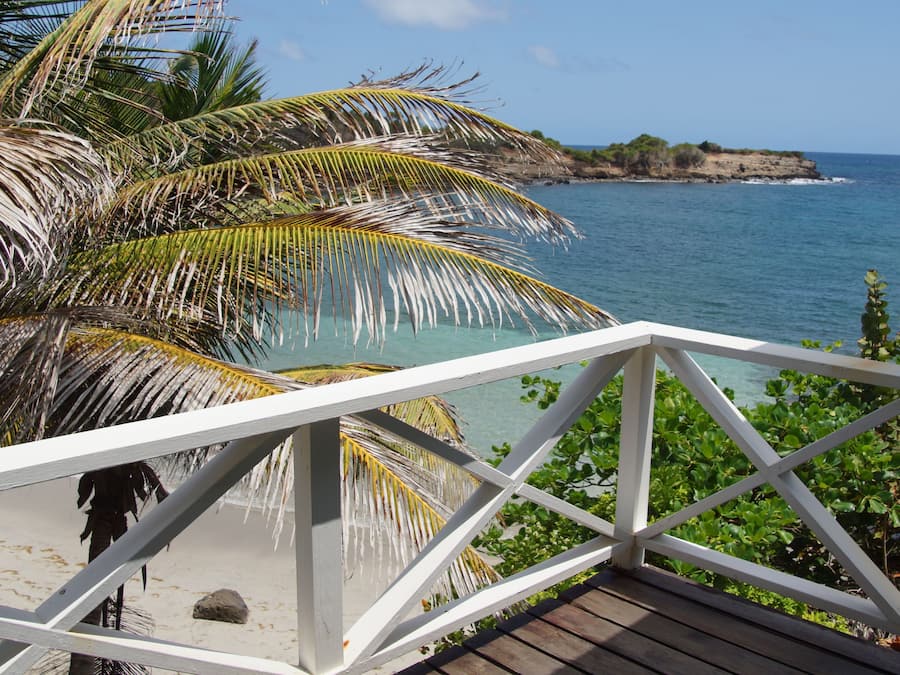 Standardrum - 1 queensize-sÀng - balkong - utsikt mot stranden | Utsikt mot havet/stranden