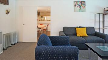 Superior Family Room | Living area