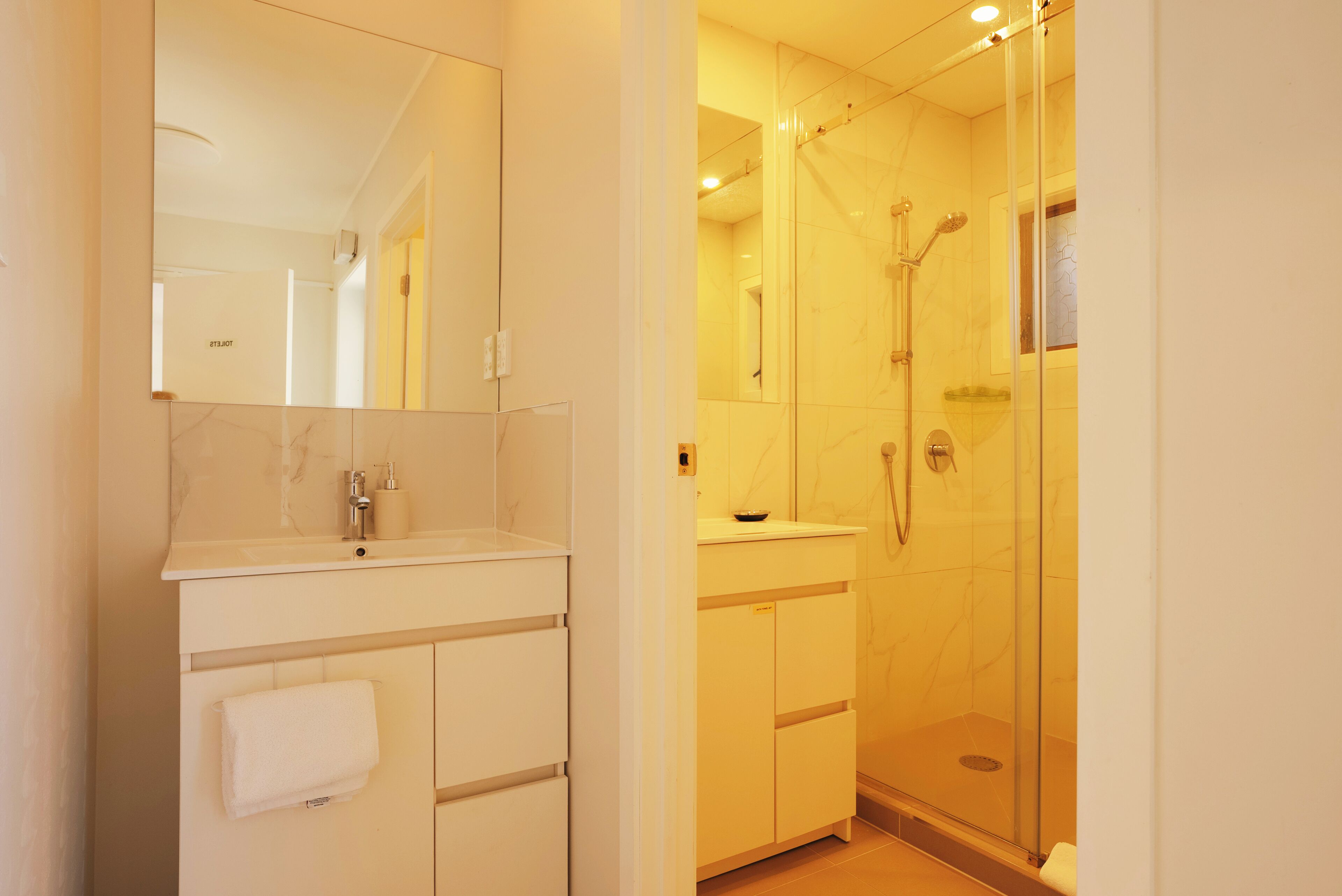 Foto - Dukes Midway Lodge