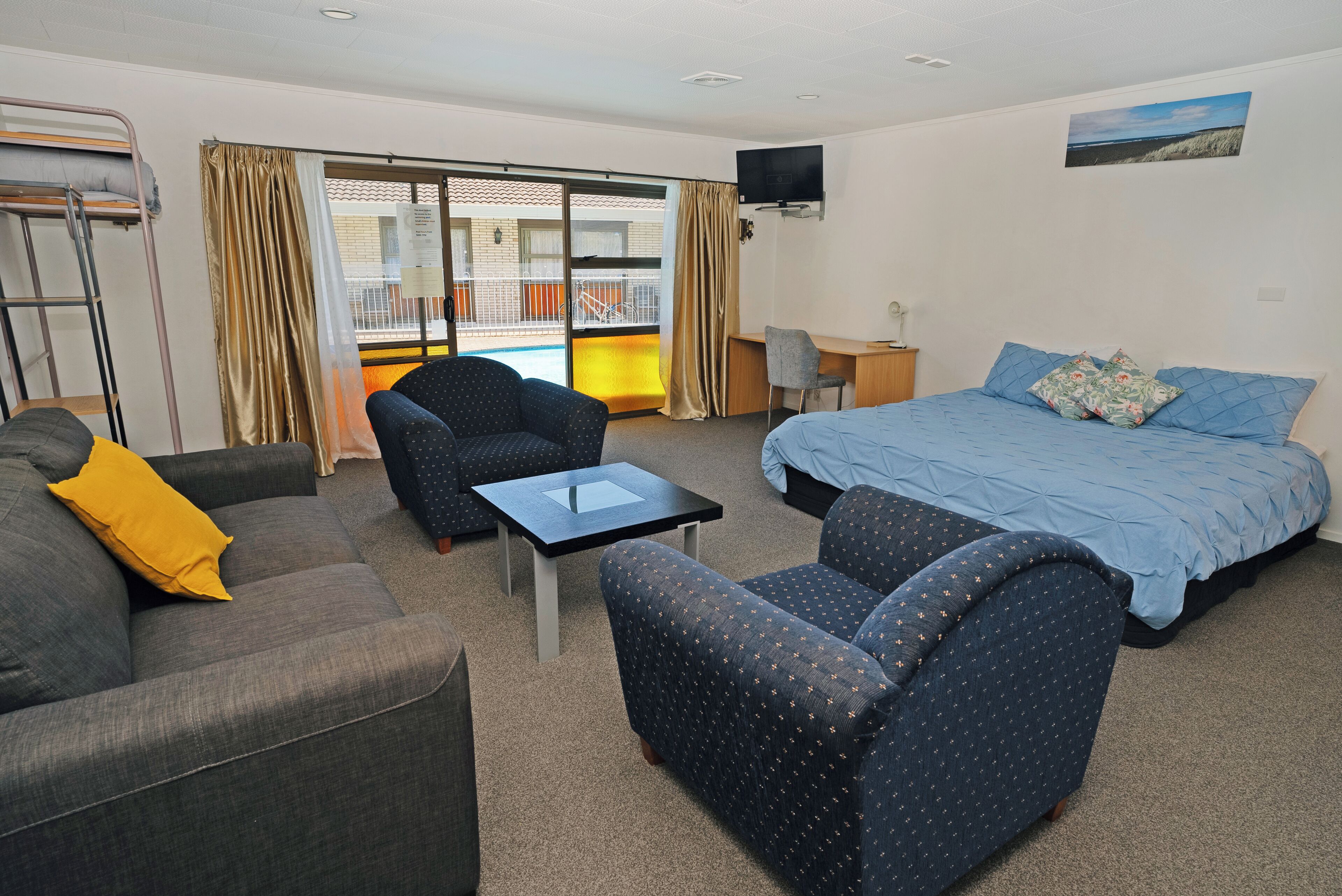 Superior Family Room | Schallisolierte Zimmer, kostenloses WLAN, Bettwäsche