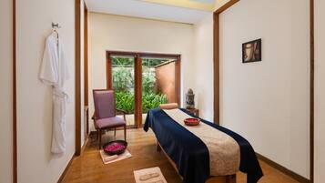 Sauna, hidroterapia, aromaterapia, masajes de tejido profundo