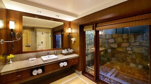 Luxury Cottage with Sit-out | Bathroom | Shower, designer toiletries, hair dryer, bathrobes - Ananta Spa and Resorts (Pushkar)