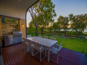 Terrace/patio - Aqua Resort Busselton (Broadwater)