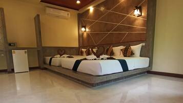 1 chambre, surmatelas, coffres-forts dans les chambres