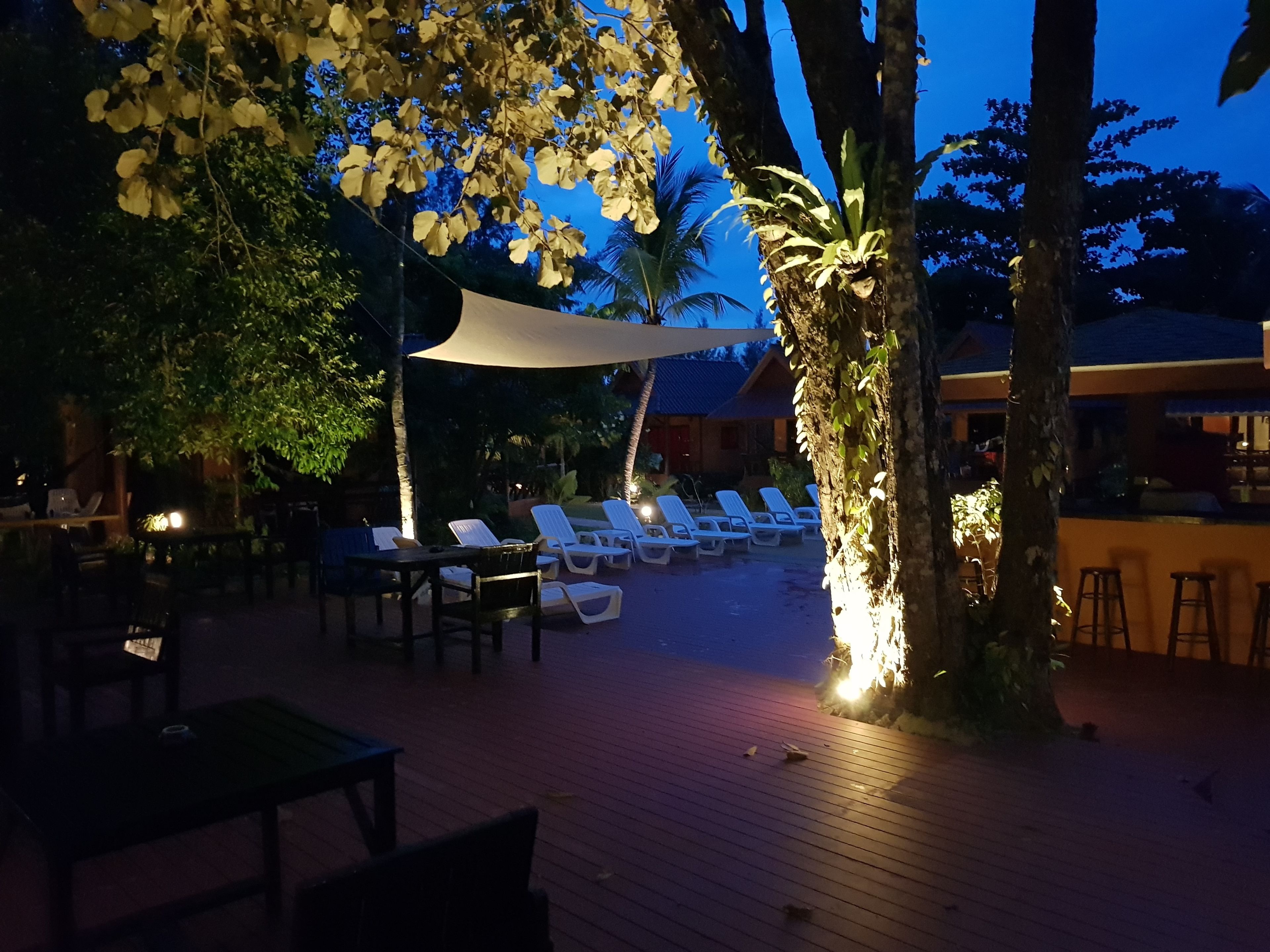 Bar junto a la piscina