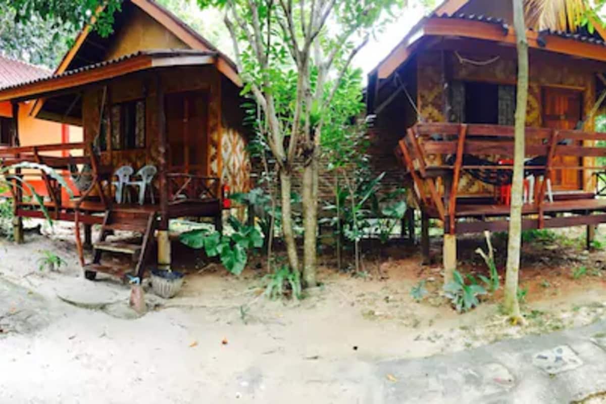 Bungalow (with Air Condition) | 1 chambre, surmatelas, coffres-forts dans les chambres