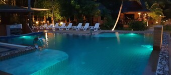 Lanta Pearl Beach Resort