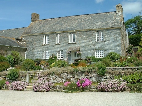 Exterior. Degembris Farmhouse