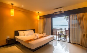 Superior-First Building | Seprai premium, bantalan ekstra lembut, minibar, dan brankas