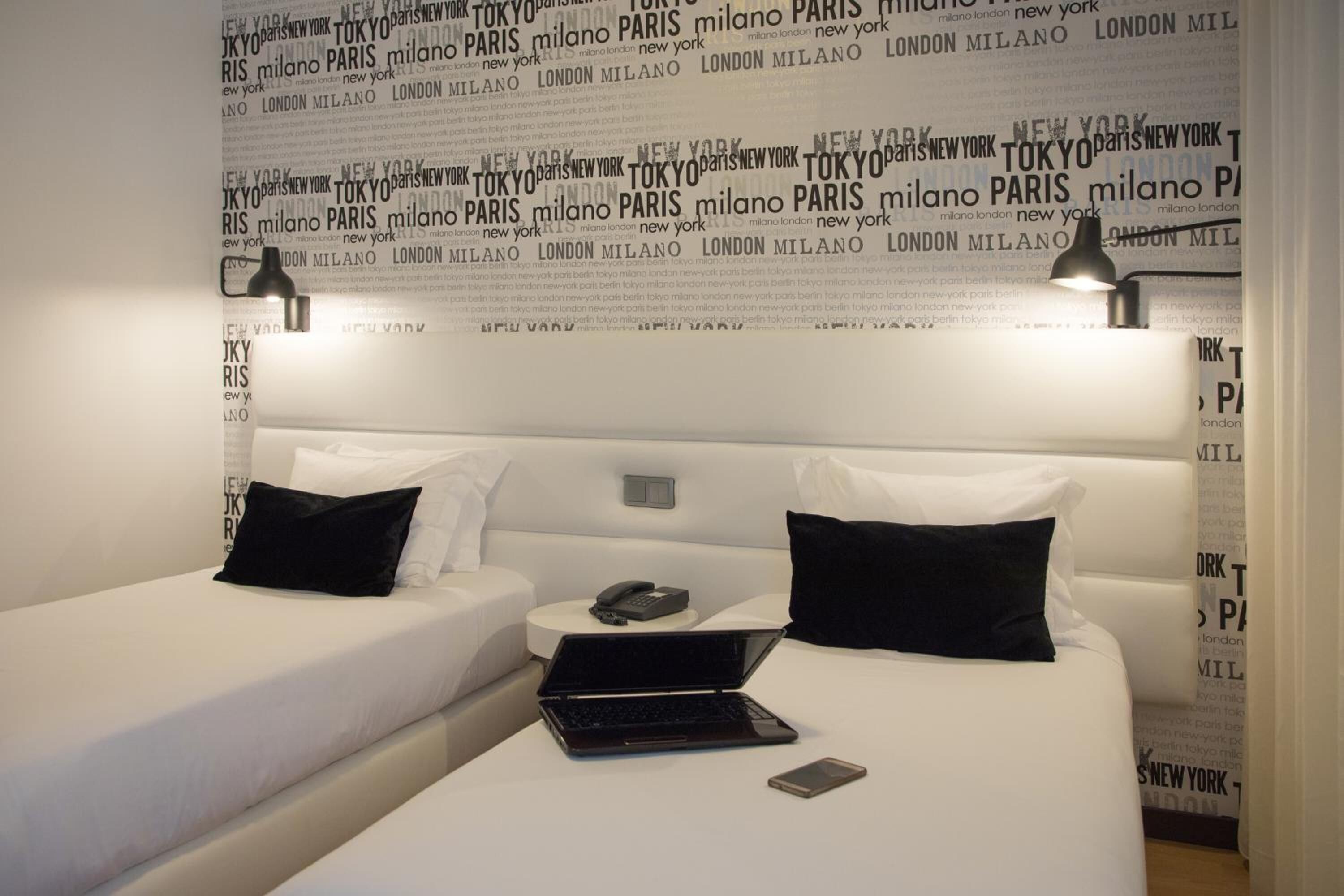 in-room safe, desk, soundproofing, free wifi