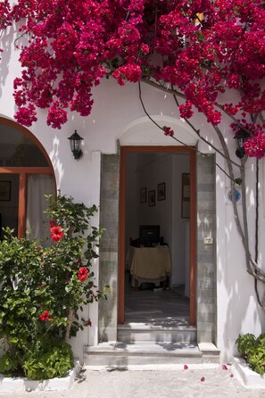 Entrada al alojamiento
