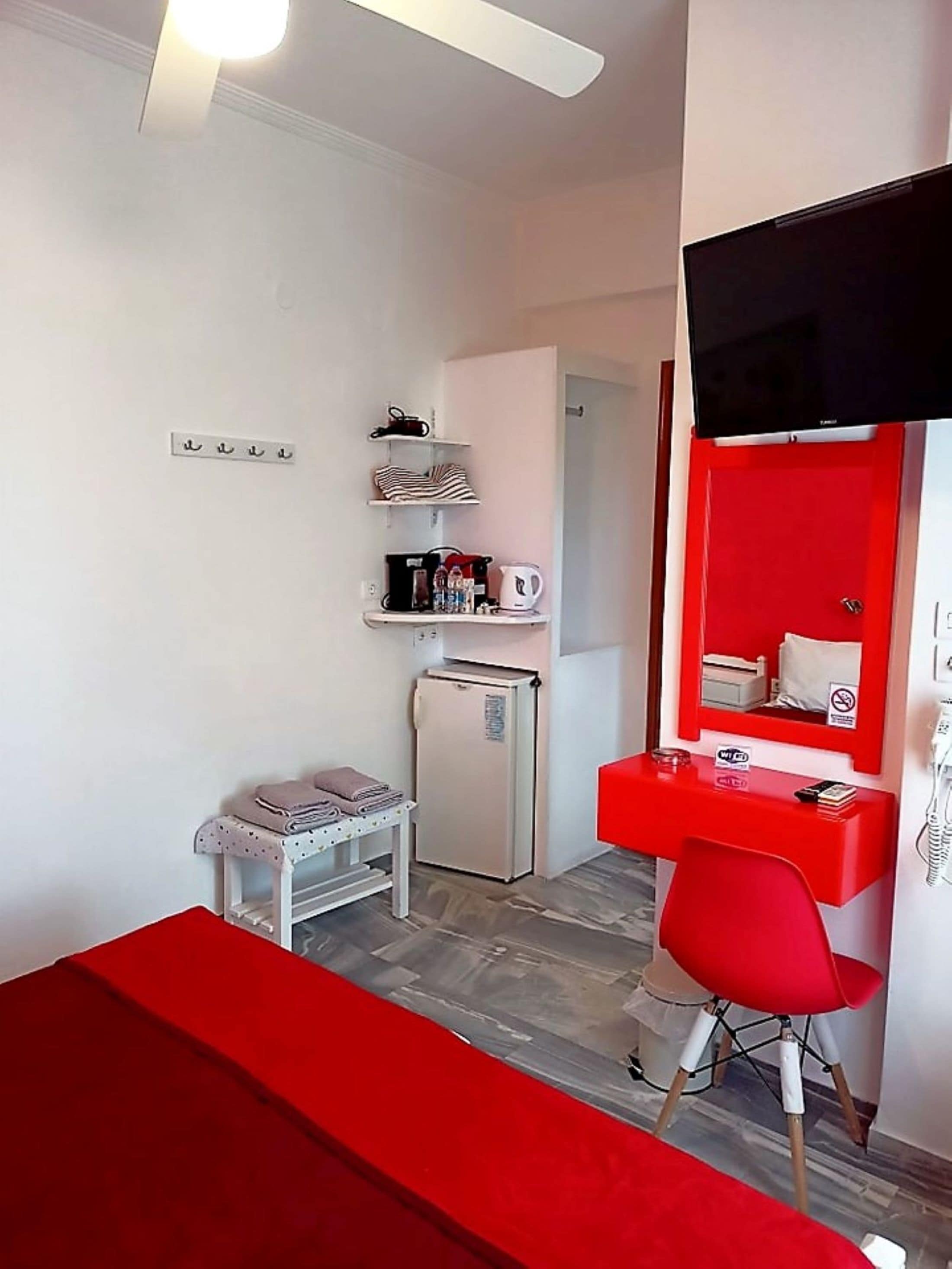 standard room | 1 bedroom, desk, blackout curtains, iron/ironing board