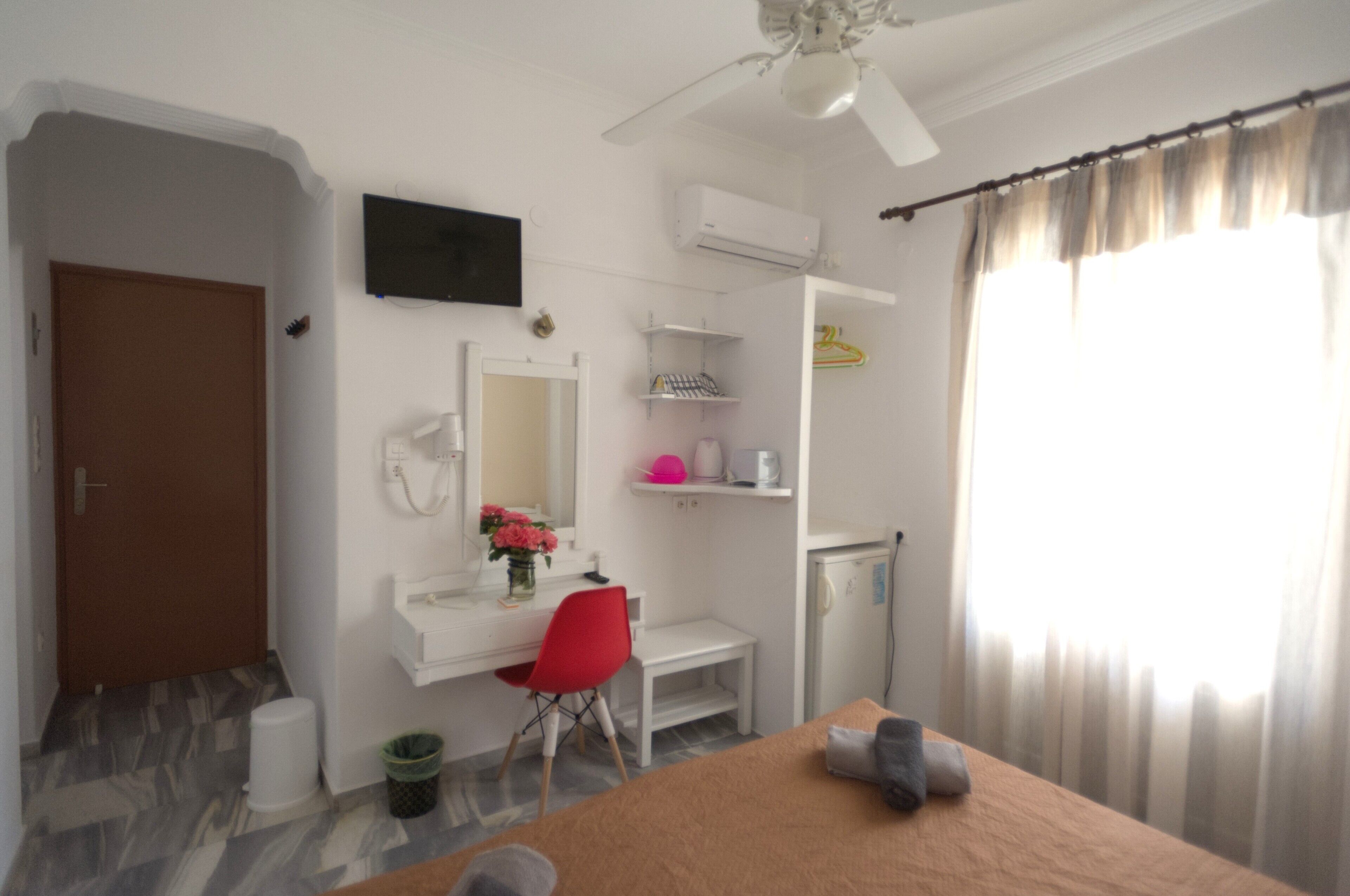 standard room | 1 bedroom, desk, blackout curtains, iron/ironing board