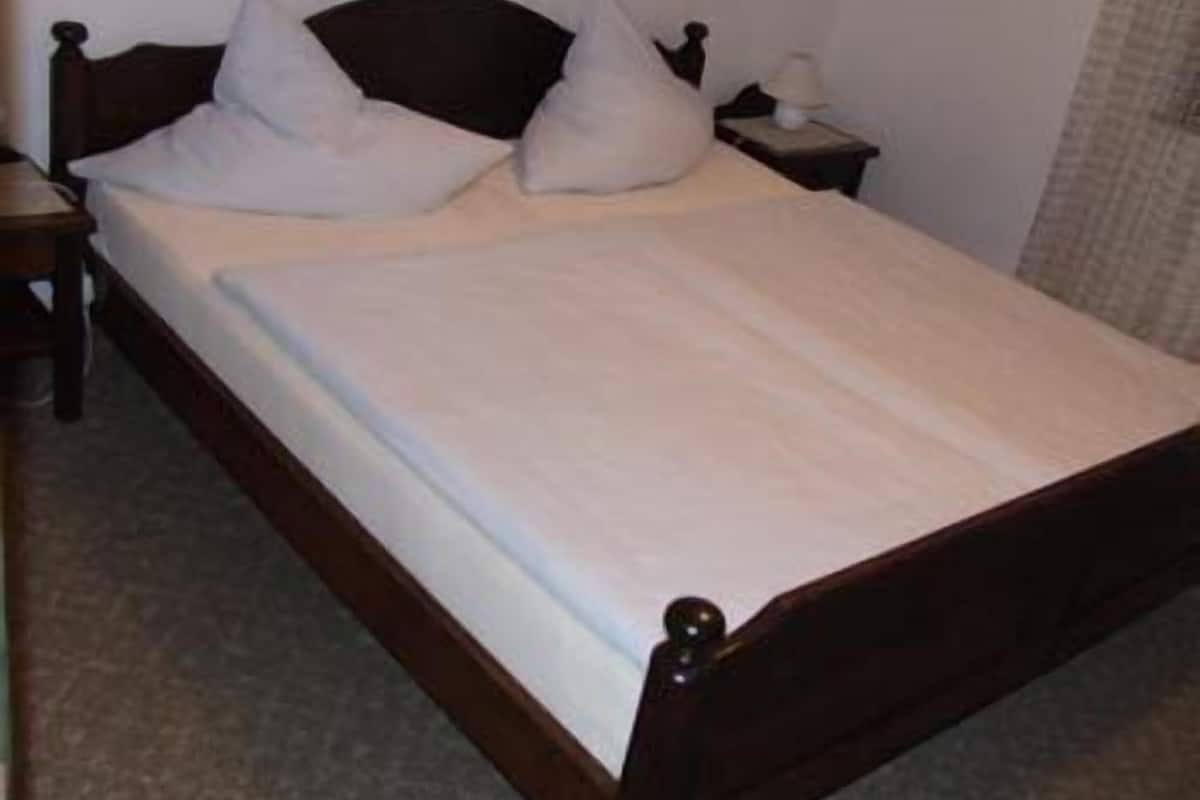 Apartment, 2 Bedrooms, Balcony | 1 bedroom, cribs/infant beds, rollaway beds, free WiFi