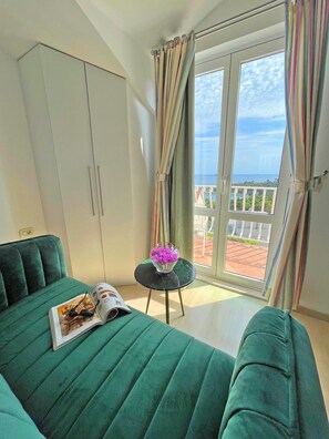 Deluxe Apartment, 2 Bedrooms, Terrace, Sea View | Living area | 32-inch TV with satellite channels - Studio Apartment Andrijana (Zupa dubrovacka)