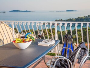 Appartement Luxe, terrasse, vue mer | Balcon