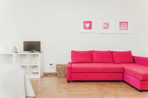 Habitación doble, baño privado, vista al jardín | Caja de seguridad en la habitación, insonorización y wifi gratis 